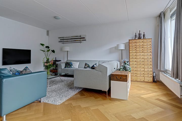 Twee-onder-één-kap te koop: Hadrianus 20, Elst (Ge)