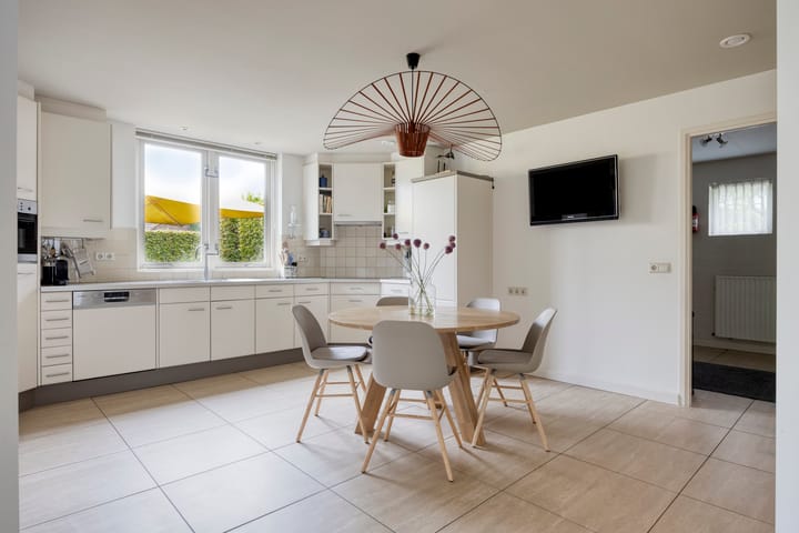 Vrijstaande woning te koop: M.A. Reinaldaweg 8, Woerden