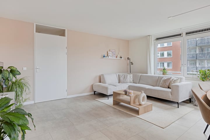 Appartement te koop: Nassaustate 7, Roermond