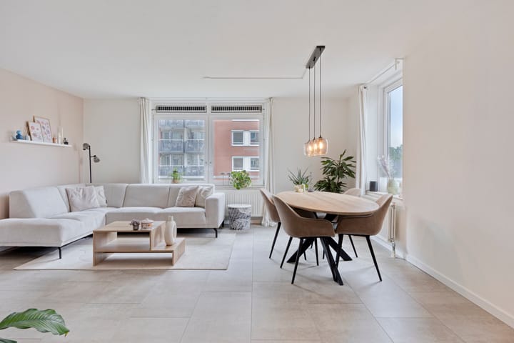 Appartement te koop: Nassaustate 7, Roermond
