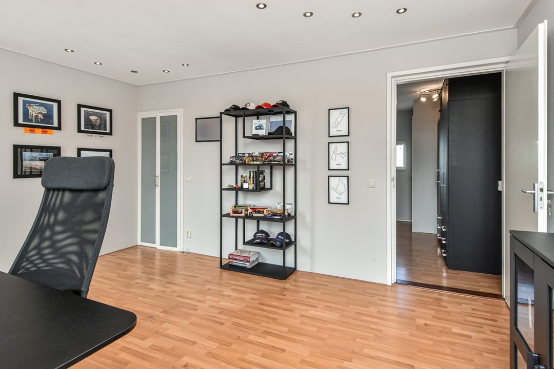Photo 32 of Grolloostraat 20