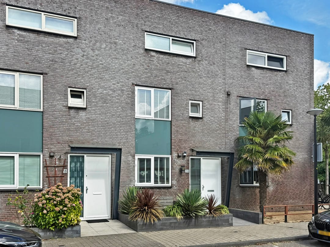 Photo 41 of Grolloostraat 20