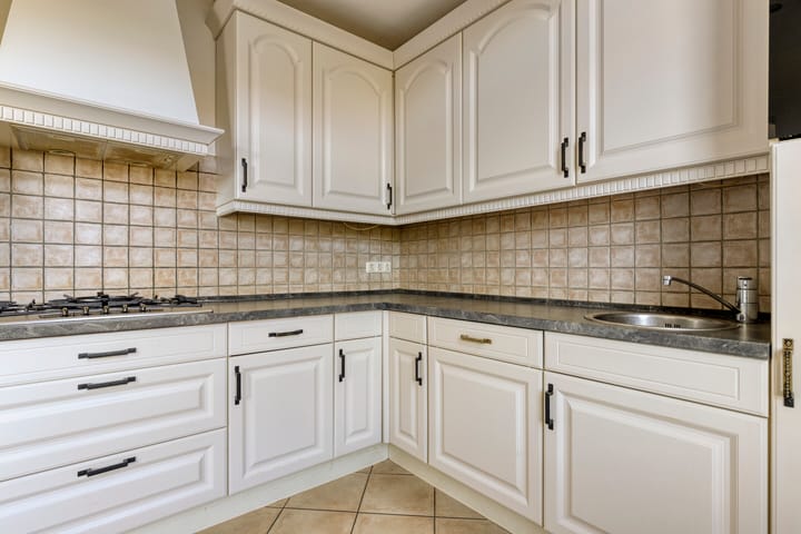 Tussenwoning te koop: Oude Heerweg 193, Velden