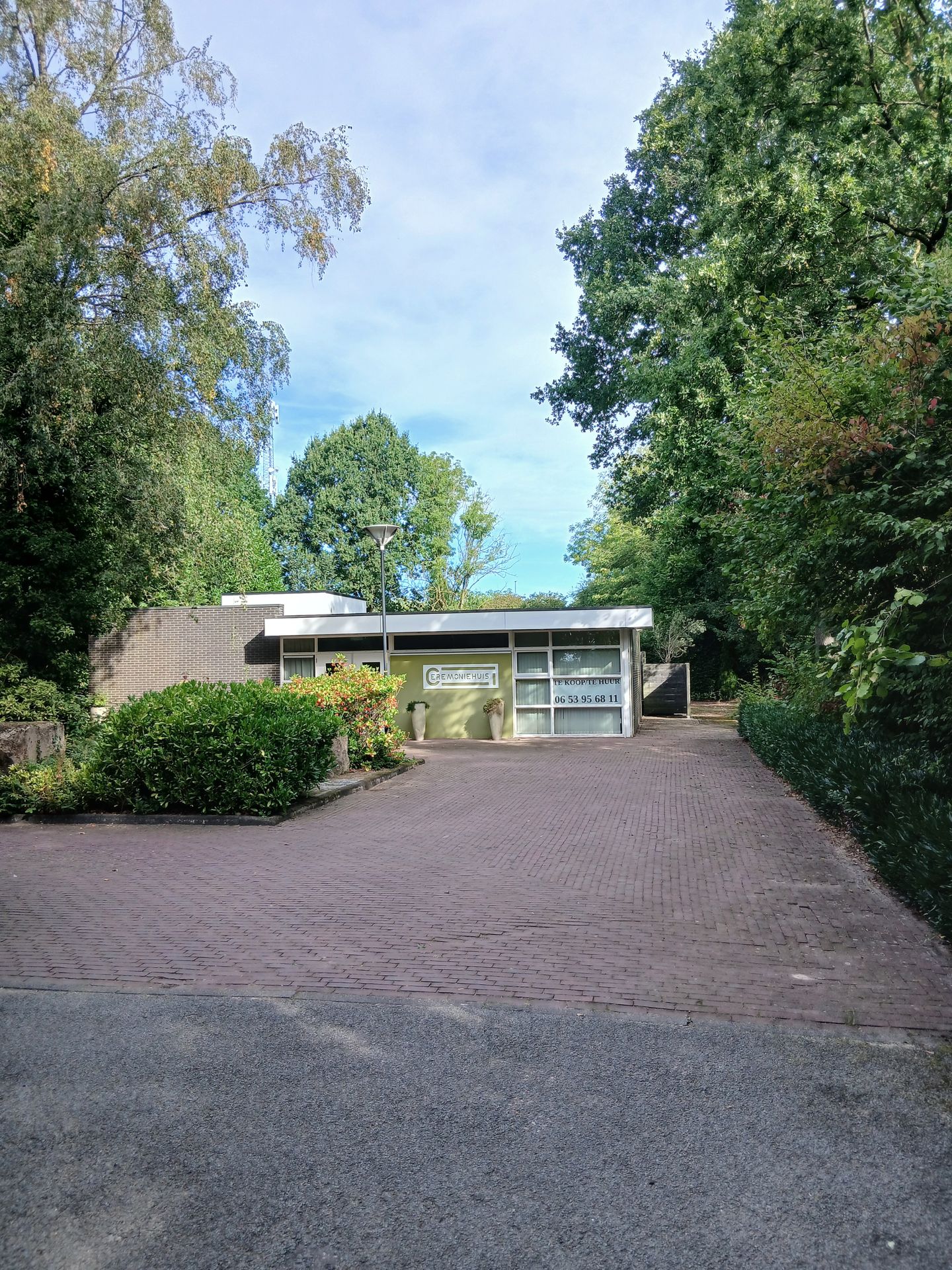 View photo 2 of Koningstraat 93