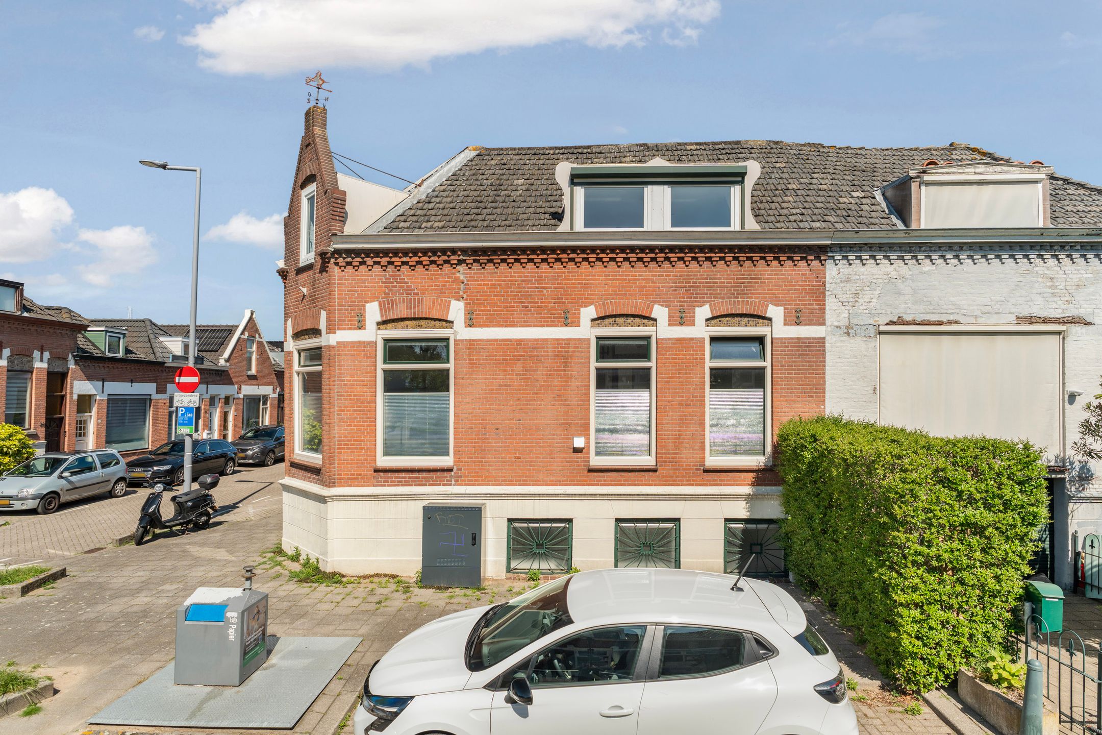 Photo 51 of Zwijndrechtsestraat 42