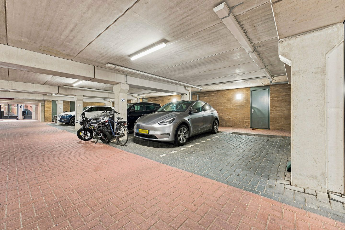 Foto 4 van Iwanhof 10