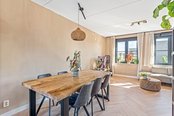 Appartement te koop: Laan van Bovenduist 43, Amersfoort