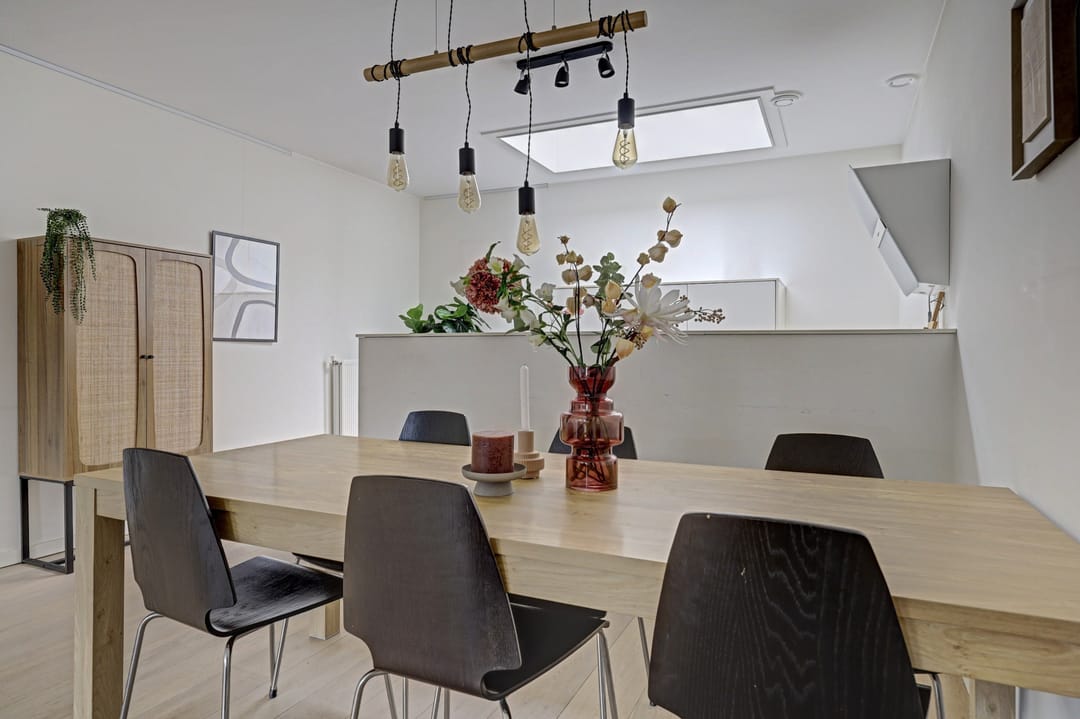 Photo 11 of Camperstraat 22-M
