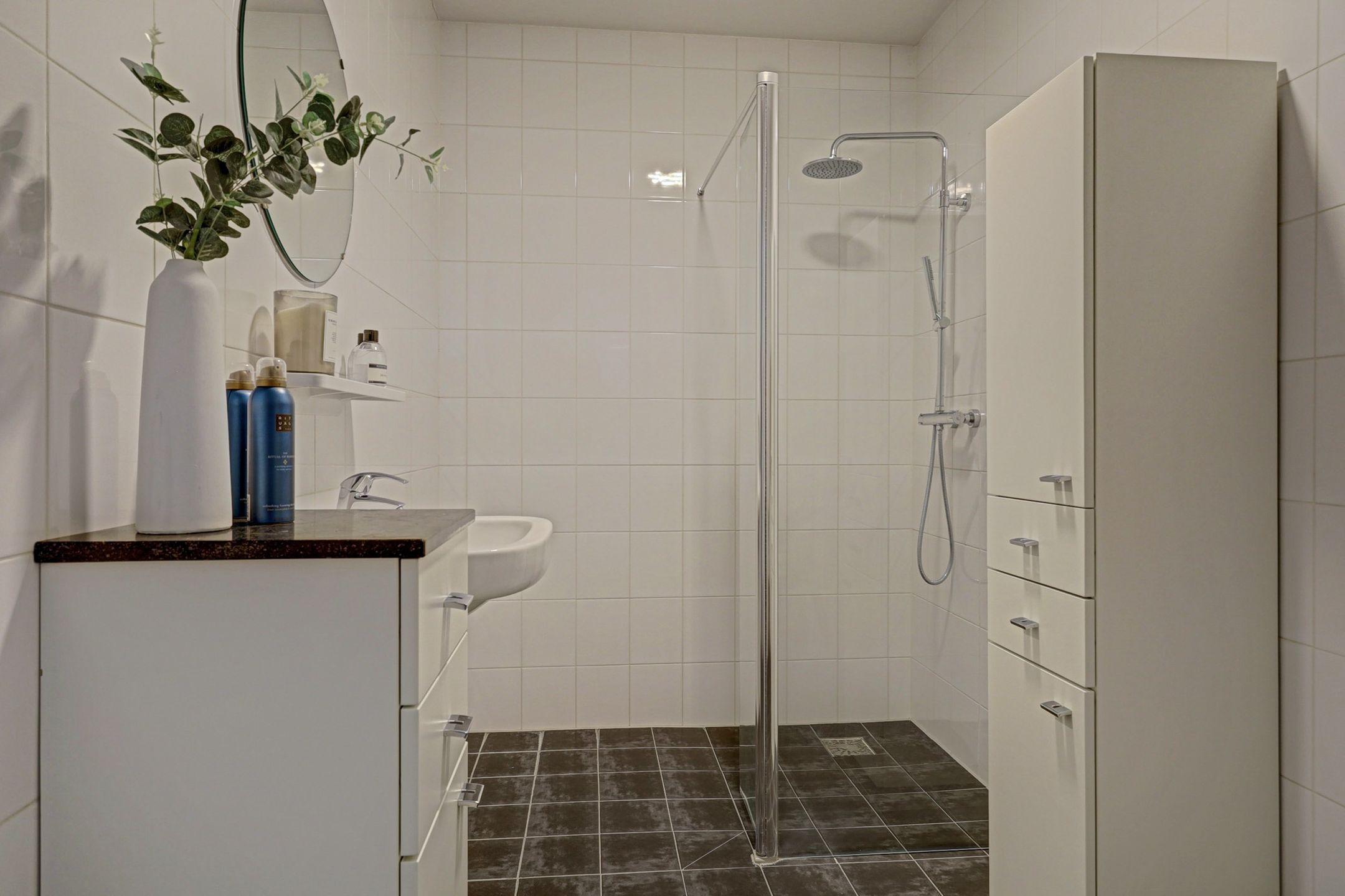 Photo 6 of Camperstraat 22-M