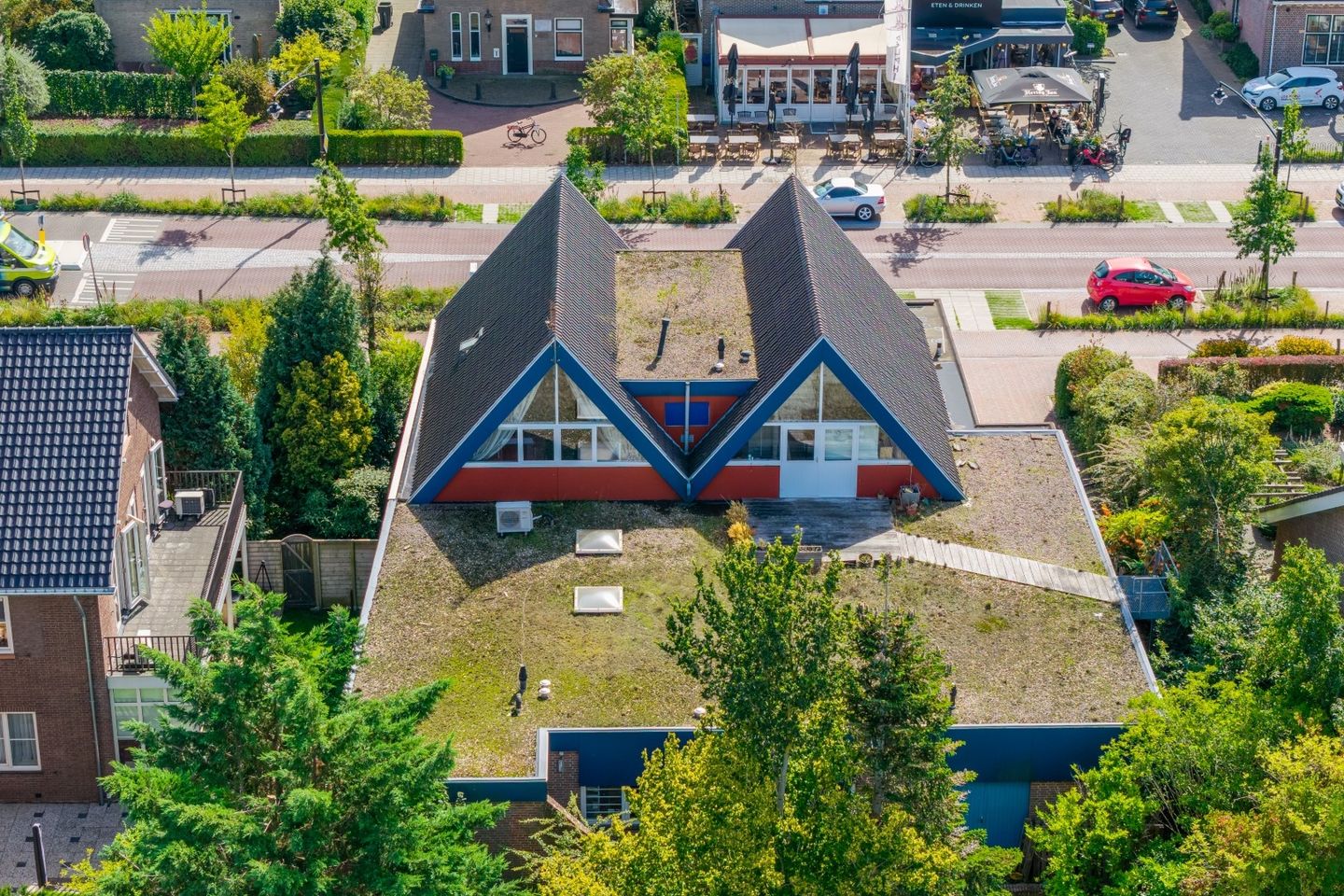 View photo 2 of Middenweg 195