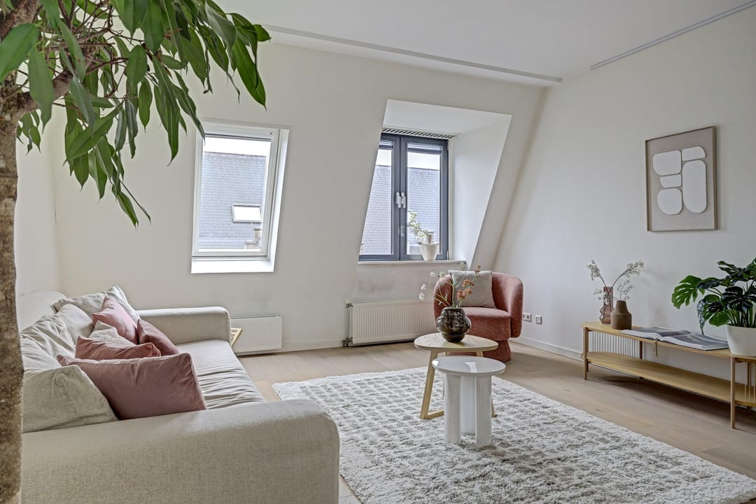 Photo 8 of Camperstraat 22-M