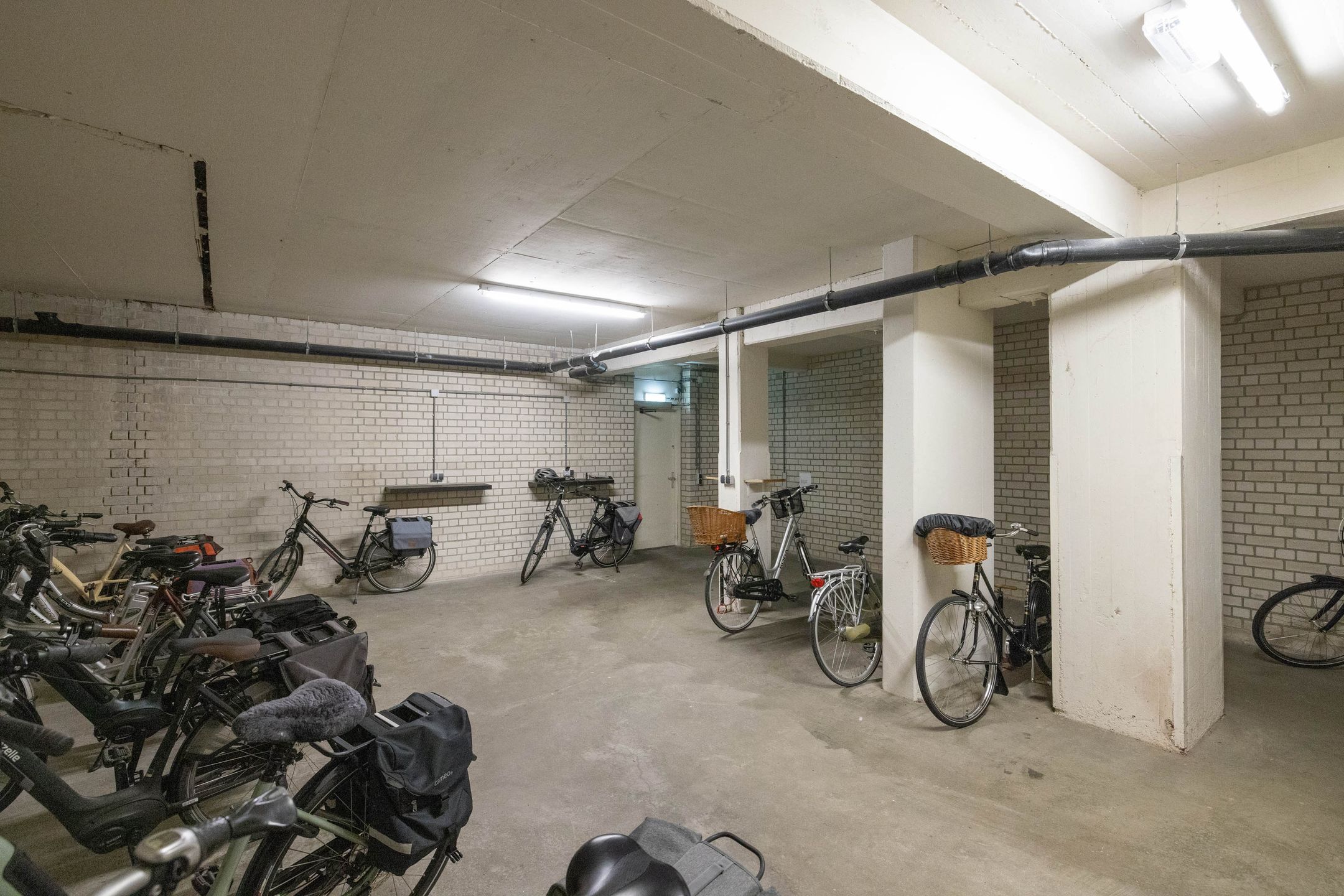 Photo 27 of RWH Hofstede Crullstraat 43