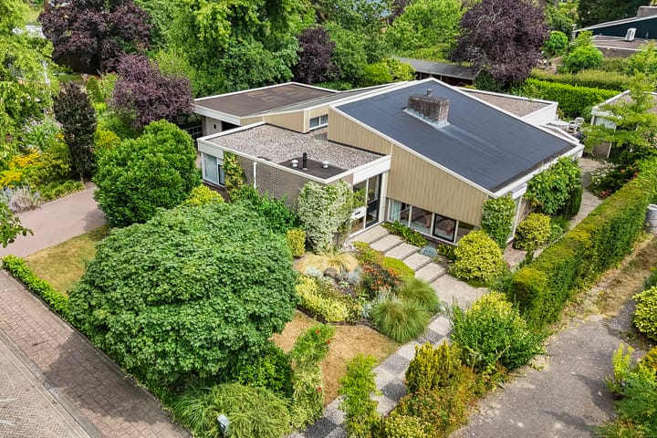 Vrijstaande woning te koop: Van Tuyll van Serooskerkenweg 46, Ruurlo
