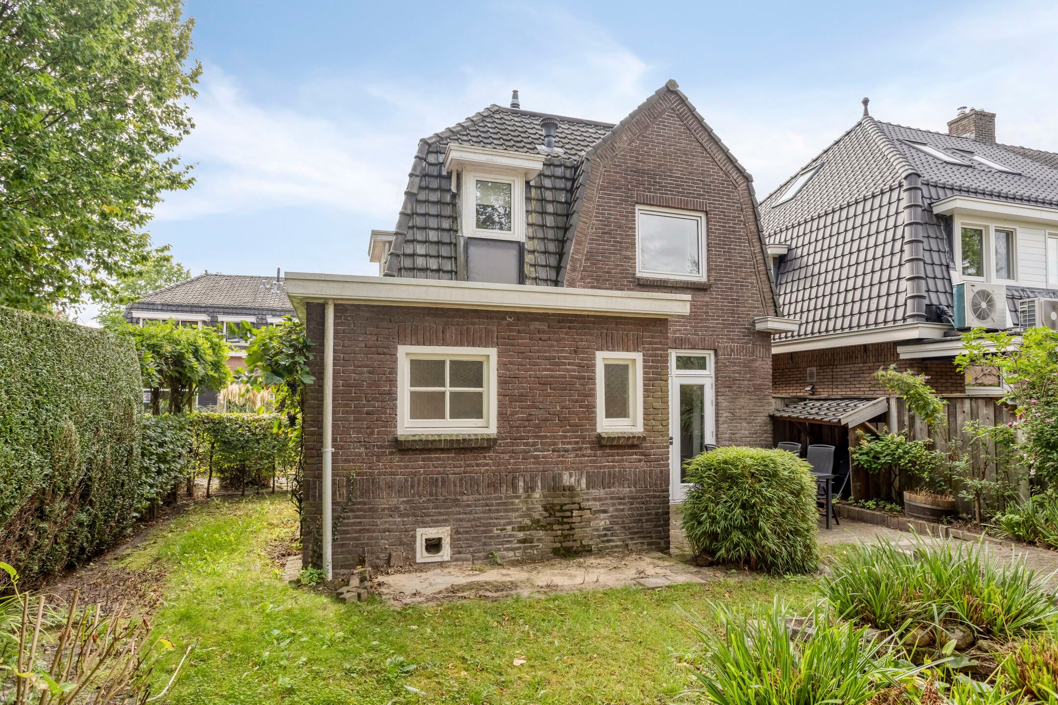 Photo 3 of Emmastraat 21