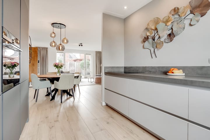 Tussenwoning te koop: Platanenlaan 50, Nederhorst Den Berg