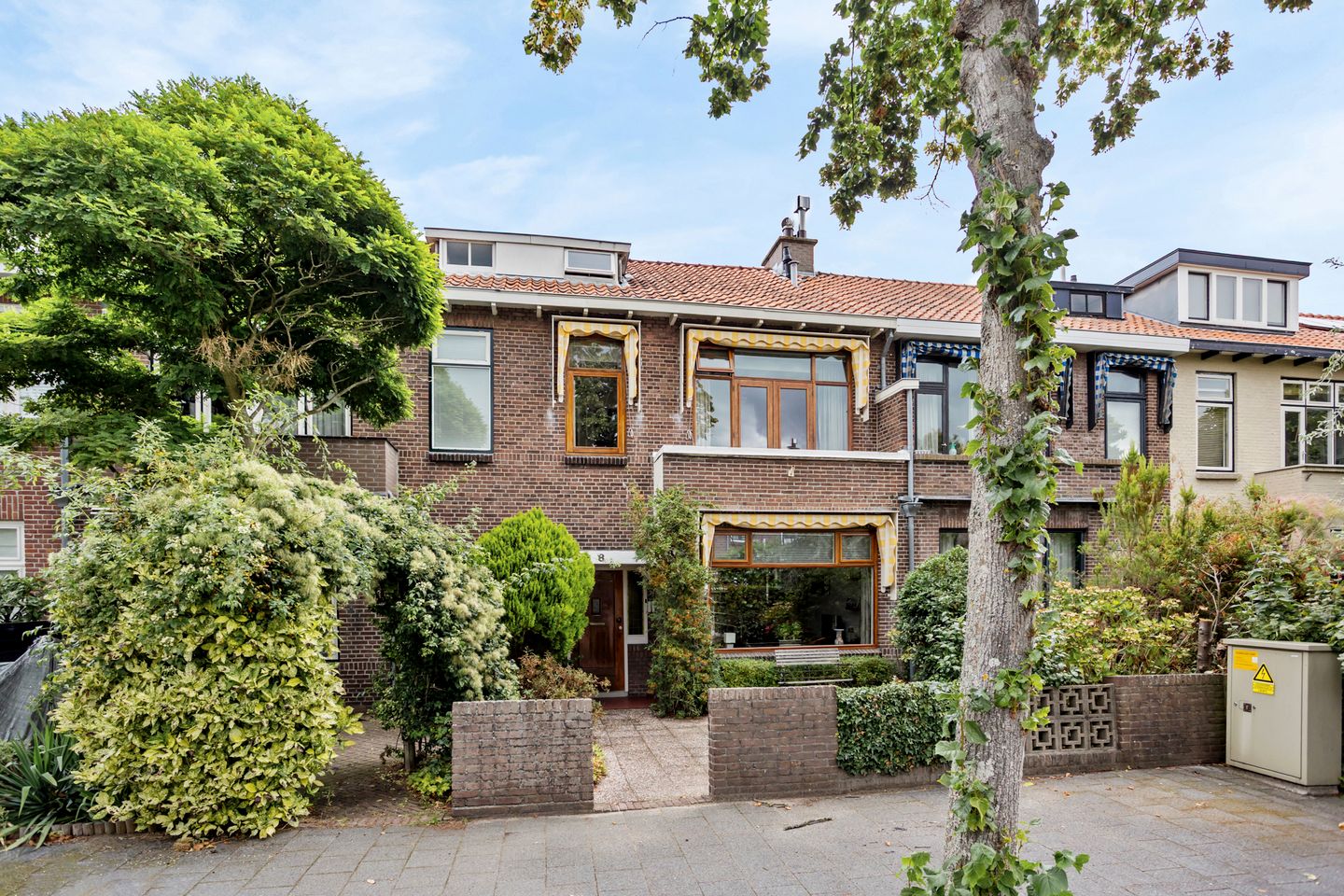 Foto 1 van Damsigtstraat 8
