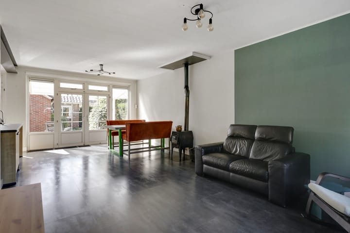 Twee-onder-één-kap te koop: Benedendorpsstraat 28A, Zeddam