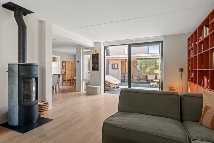 Tussenwoning te koop: Halderweg 13, Bennekom