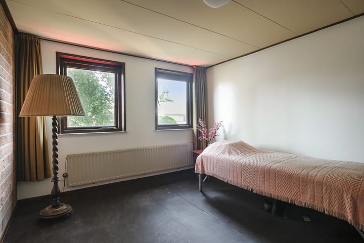 Twee-onder-één-kap te koop: Pironstraat 17, Axel