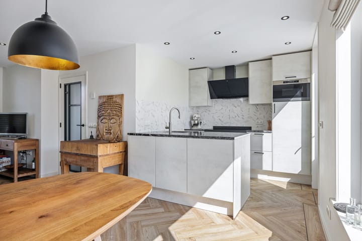 Twee-onder-één-kap te koop: Anjelierstraat 6, Heerenveen