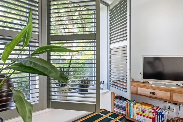 Twee-onder-één-kap te koop: Anjelierstraat 6, Heerenveen