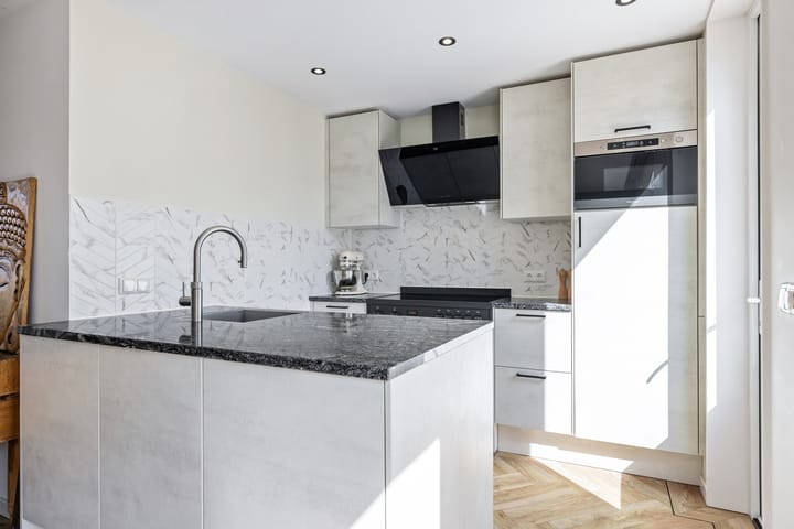 Twee-onder-één-kap te koop: Anjelierstraat 6, Heerenveen