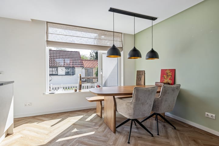 Twee-onder-één-kap te koop: Anjelierstraat 6, Heerenveen