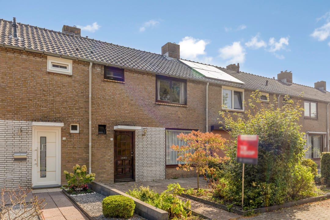 Photo 1 of Staringstraat 14