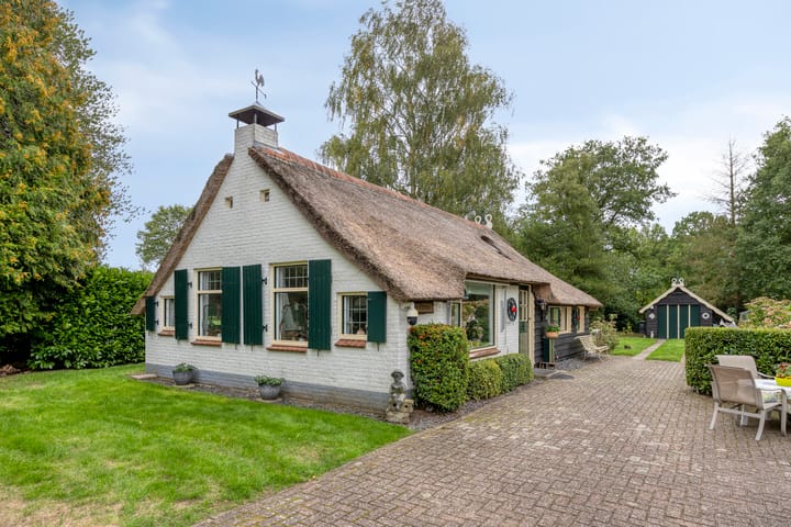 Vrijstaande woning te koop: Spinnerslaan 4, Paasloo