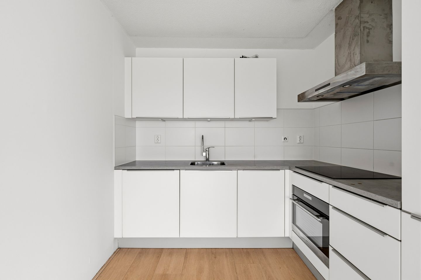 Foto 4 van Efua Sutherlandstraat 31