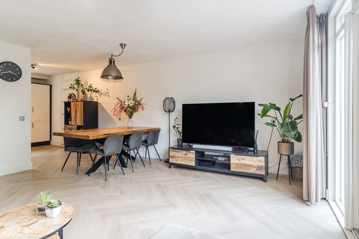 Hoekwoning te koop: Clemens van den Bergstraat 16, Heeswijk-Dinther
