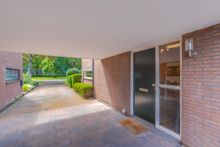 Tussenwoning te koop: Vondellaan 19, Zevenaar
