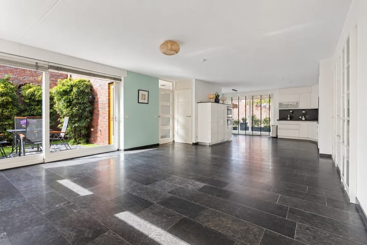 Tussenwoning te koop: Kwaakhaven 11, Oegstgeest