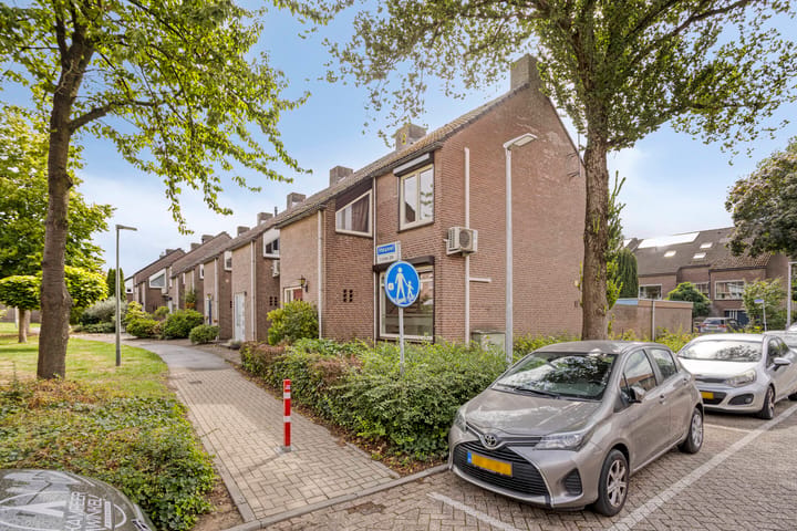 Hoekwoning te koop: Heuvel 1, Roermond