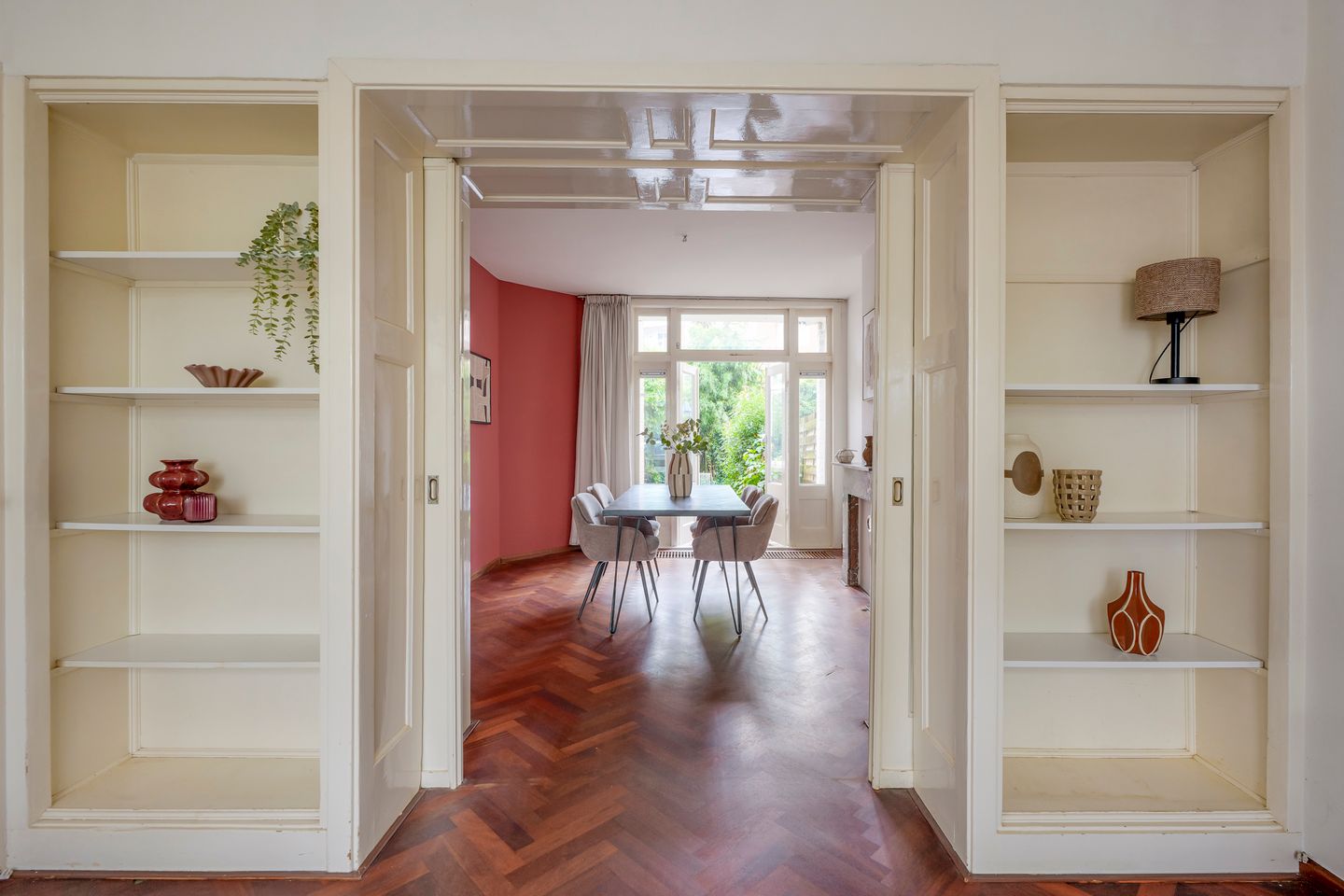 Photo 10 of Pieter Saenredamstraat 11