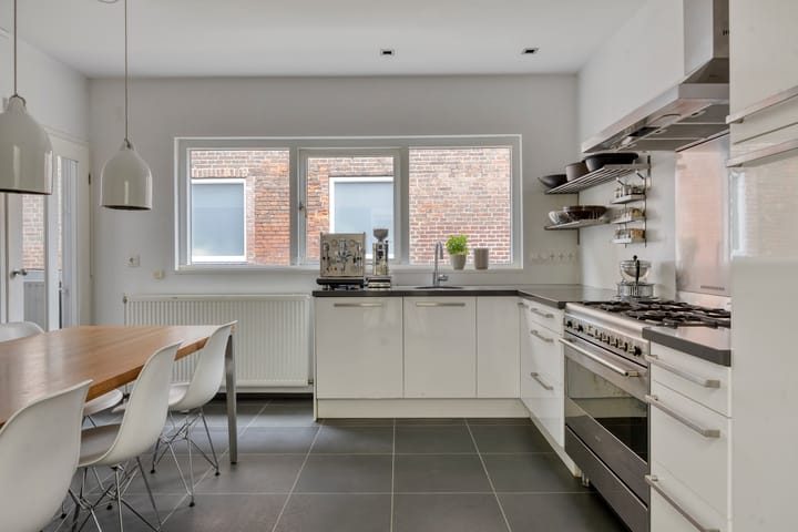 Vrijstaande woning te koop: Hoofdstraat 94, De Steeg