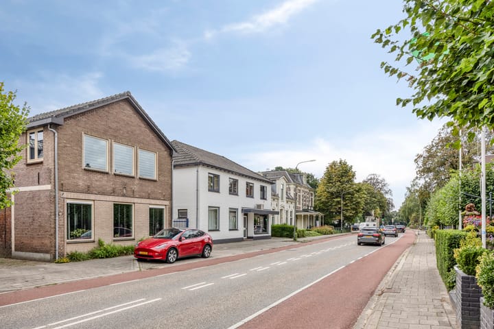 Vrijstaande woning te koop: Hoofdstraat 94, De Steeg