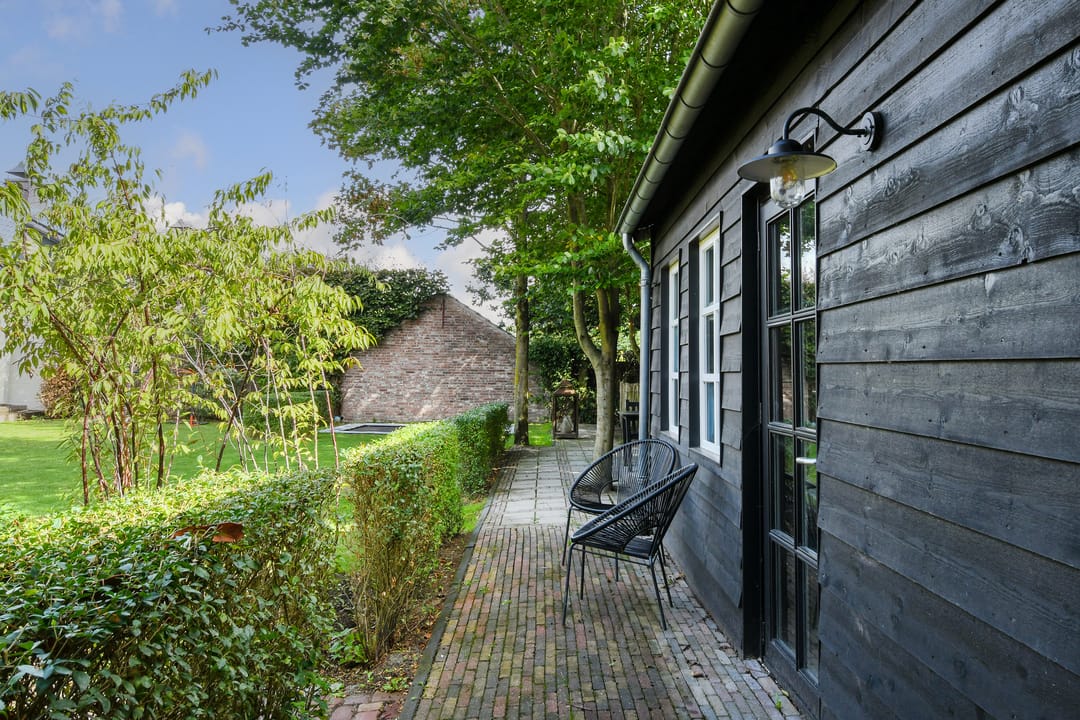 Photo 52 of Oostrikkerstraat 17