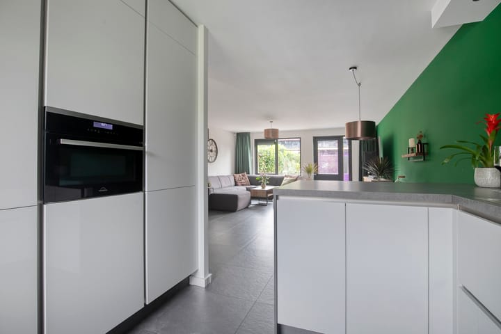 Tussenwoning te koop: Groote Kreek 72, Amersfoort