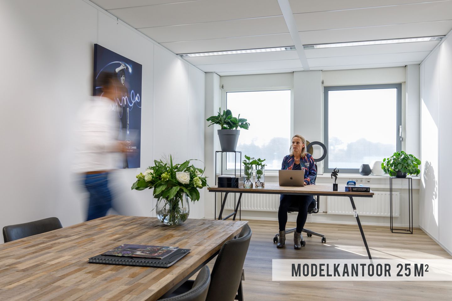 Bekijk foto 1 van 1.16