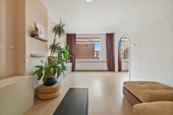 Foto 4 van Pijnboomstraat 135