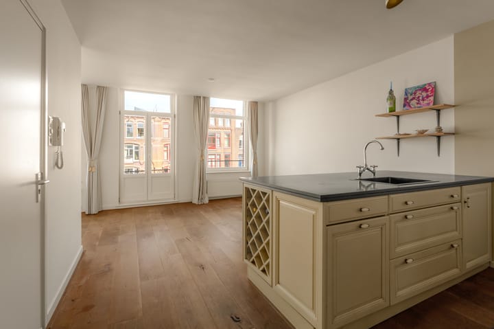 Appartement te koop: Eerste Constantijn Huygensstraat 88-3, Amsterdam