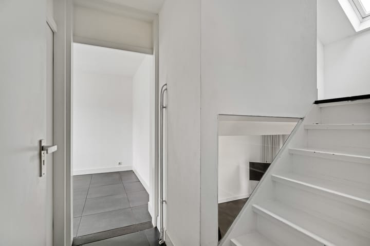 Tussenwoning te koop: Ringoven 6, Roermond