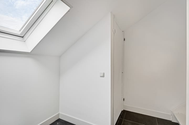 Tussenwoning te koop: Ringoven 6, Roermond