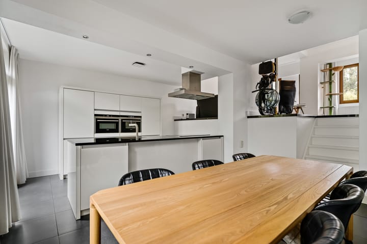 Tussenwoning te koop: Ringoven 6, Roermond