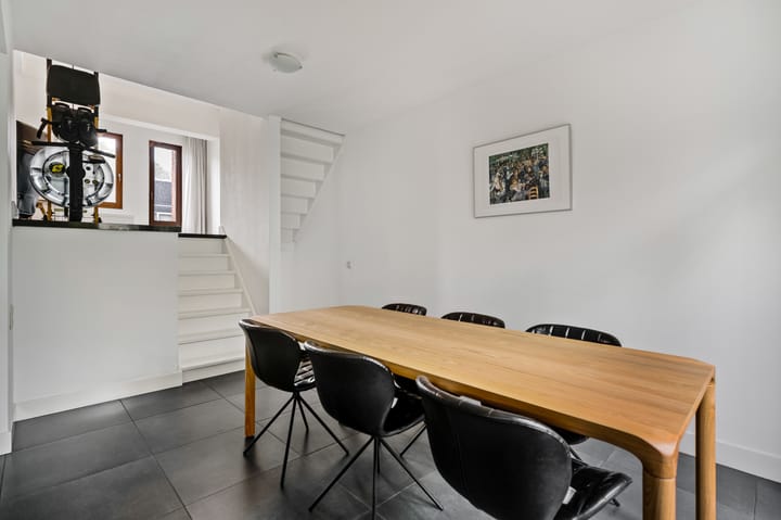 Tussenwoning te koop: Ringoven 6, Roermond