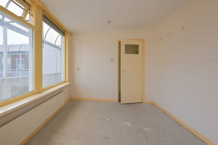 Appartement te koop: Leverkruidweg 293, Zaandam