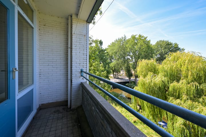 Appartement te koop: Leverkruidweg 293, Zaandam