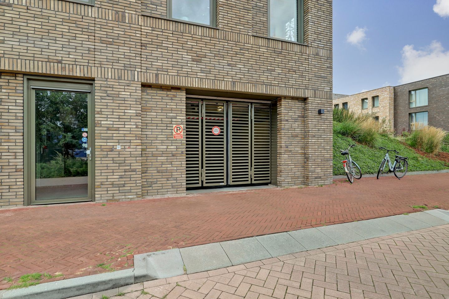 Foto 40 van Ien Daleslaan 14