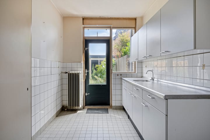 Tussenwoning te koop: Duurstedestraat 114, Breda